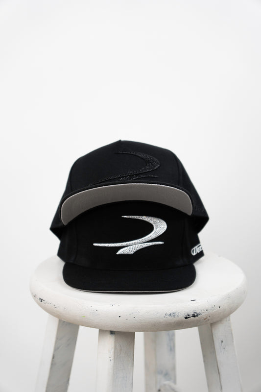 KIDS DEZ BLACK & WHITE CAP